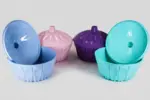 Миска пластикова 0,4 л з кришкою харчова (мікс кольорів)
